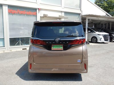 2025 Toyota ALPHARD — фото 6