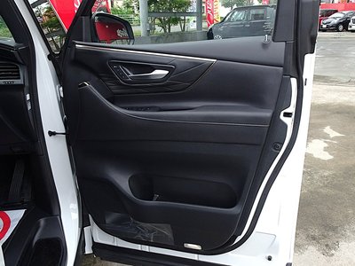 2024 Toyota ALPHARD 照片 29