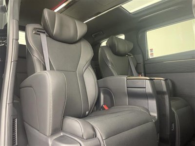 2025 Toyota ALPHARD — фото 34