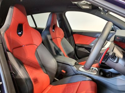 2025 BMW 1 SERIES thumbnail 31