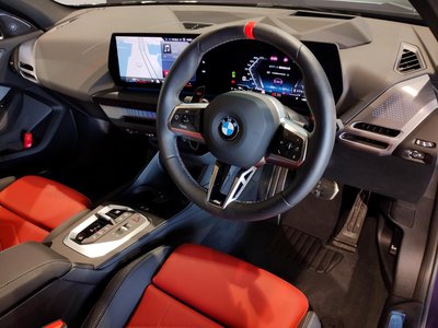 2025 BMW 1 SERIES thumbnail 32