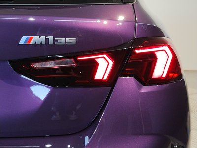 2025 BMW 1 SERIES thumbnail 19