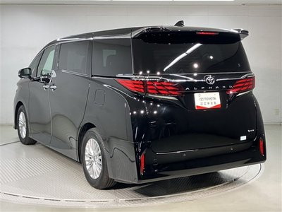 2025 Toyota ALPHARD photo 5
