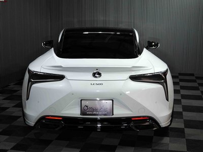 صورة 8 لـ 2017 Lexus LC