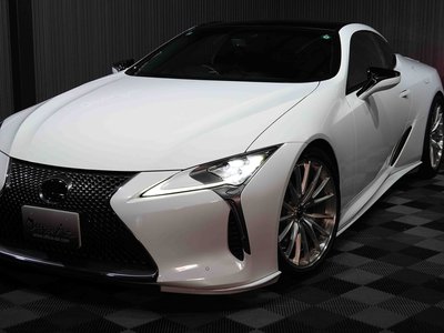 صورة 4 لـ 2017 Lexus LC