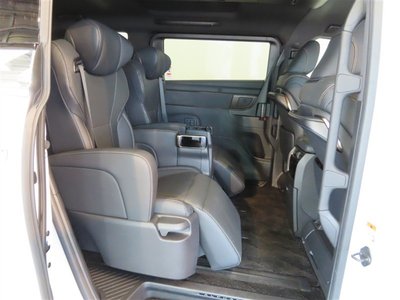 2023 Toyota ALPHARD — фото 11