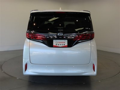 2023 Toyota ALPHARD — фото 8