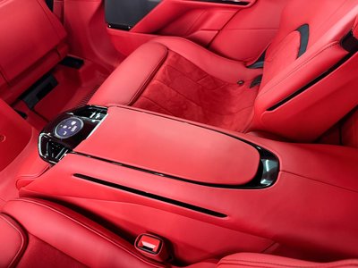 2025 Ferrari PUROSANGUE — миниатюра 39