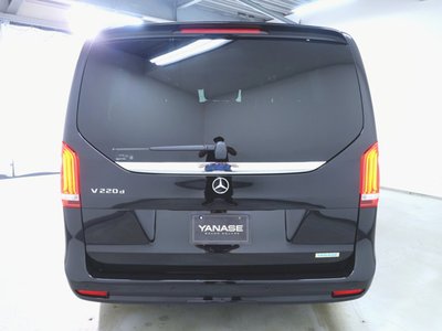 2023 Mercedes-BENZ V-CLASS photo 7