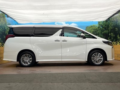 صورة 31 لـ 2021 Toyota ALPHARD