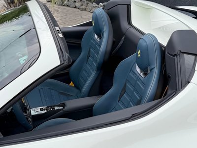 2025 Ferrari 296 GTS 照片 11