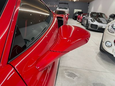 صورة 12 لـ 2019 Ferrari 488 PISTA
