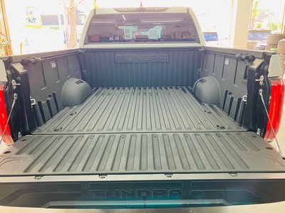 2024 Toyota TUNDRA thumbnail 21