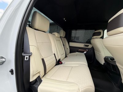 2024 Toyota TUNDRA photo 9