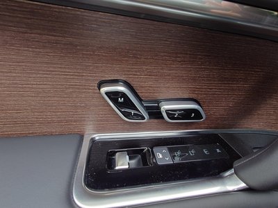 2025 LAND Rover RANGE ROVER — миниатюра 68