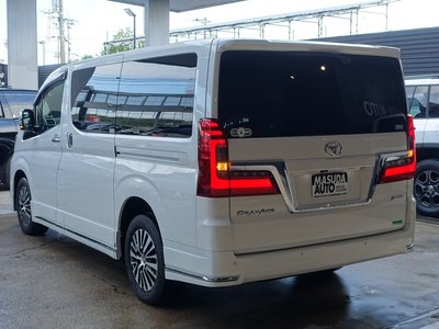 صورة 7 لـ 2022 Toyota GRAND ACE