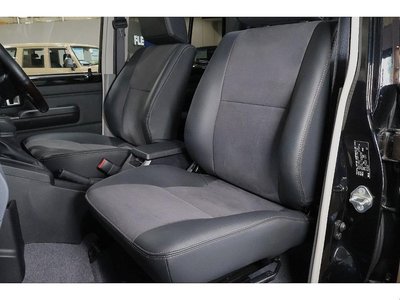 2024 Toyota LAND CRUISER 70 thumbnail 40