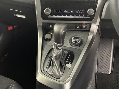 2025 Toyota GR YARIS thumbnail 17