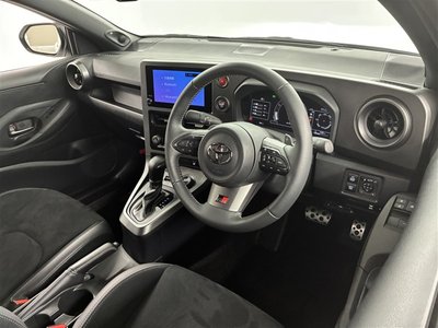 2025 Toyota GR YARIS thumbnail 38