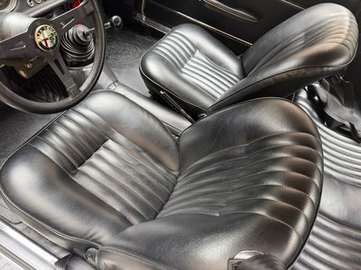 1995 ALFA Romeo 1300GT JUNIOR — миниатюра 26