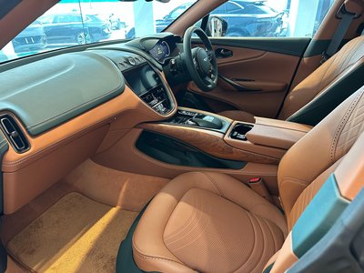 2024 Aston Martin DBX thumbnail 24