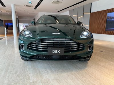 2024 Aston Martin DBX thumbnail 42