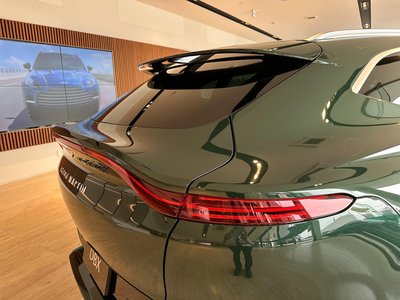 2024 Aston Martin DBX thumbnail 12