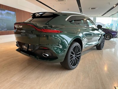 2024 Aston Martin DBX thumbnail 11