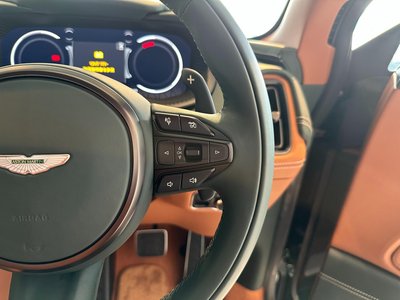 2024 Aston Martin DBX thumbnail 18