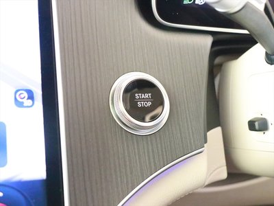 2024 Mercedes-BENZ EQS thumbnail 32