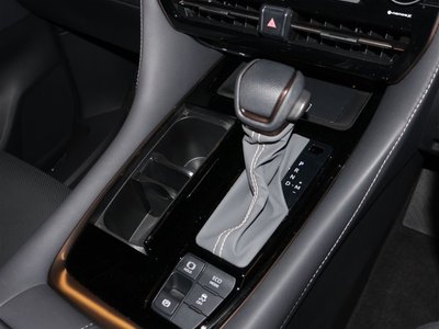 صورة 17 لـ 2024 Toyota ALPHARD