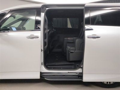 صورة 32 لـ 2024 Toyota ALPHARD