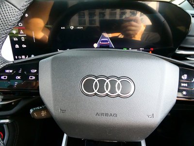 2025 AUDI SQ5 thumbnail 25
