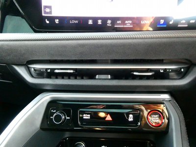 2025 AUDI SQ5 thumbnail 29
