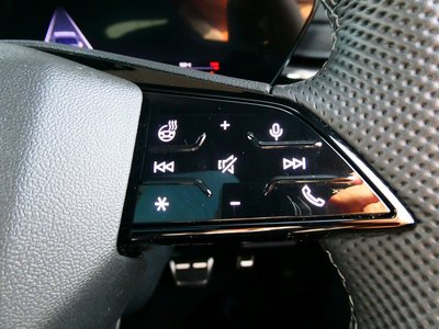 2025 AUDI SQ5 thumbnail 24
