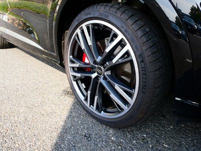 2025 AUDI SQ5 photo 9