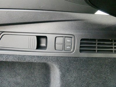 2025 AUDI SQ5 thumbnail 22