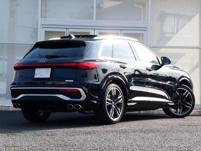 2025 AUDI SQ5 photo 7