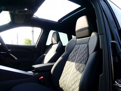 2025 AUDI SQ5 photo 12