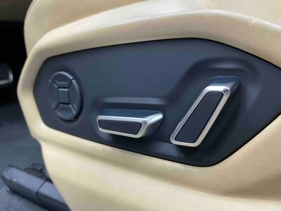 2019 Lamborghini URUS — фото 16