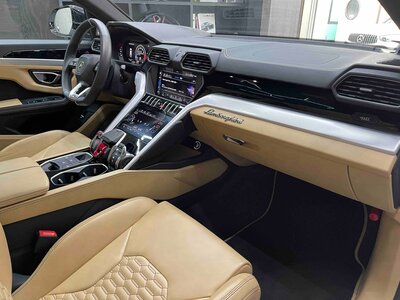 2019 Lamborghini URUS — фото 41
