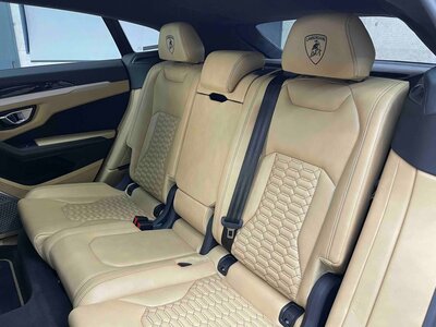 2019 Lamborghini URUS — фото 47