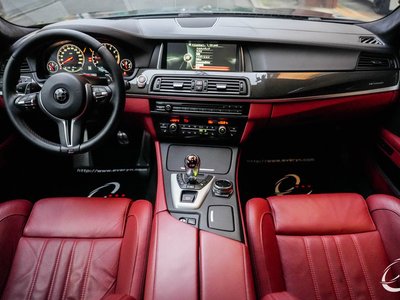 2013 BMW M5 thumbnail 48