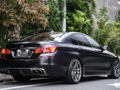 2013 BMW M5 photo 2