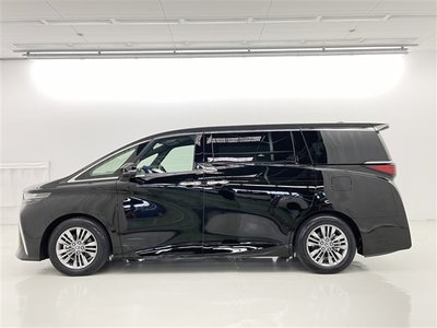 2024 Toyota ALPHARD — фото 5