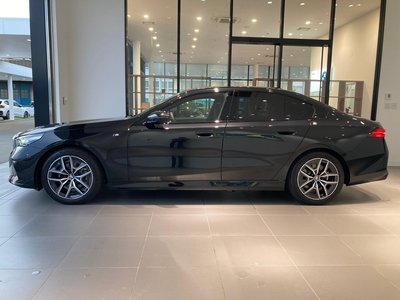 2024 BMW 5 SERIES 照片 12