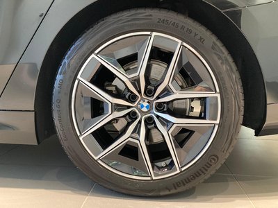 2024 BMW 5 SERIES 照片 10