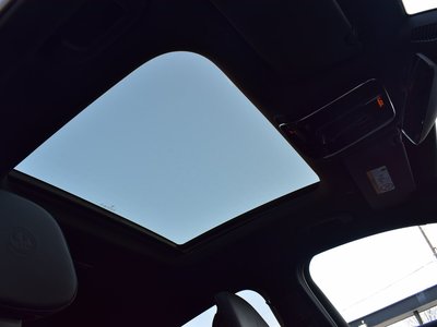 صورة 6 لـ 2025 Mercedes-BENZ GLC AMG