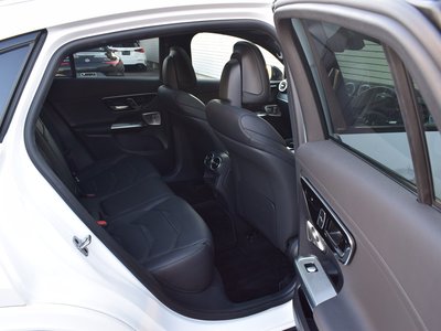 صورة 4 لـ 2025 Mercedes-BENZ GLC AMG