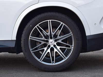 صورة 15 لـ 2025 Mercedes-BENZ GLC AMG